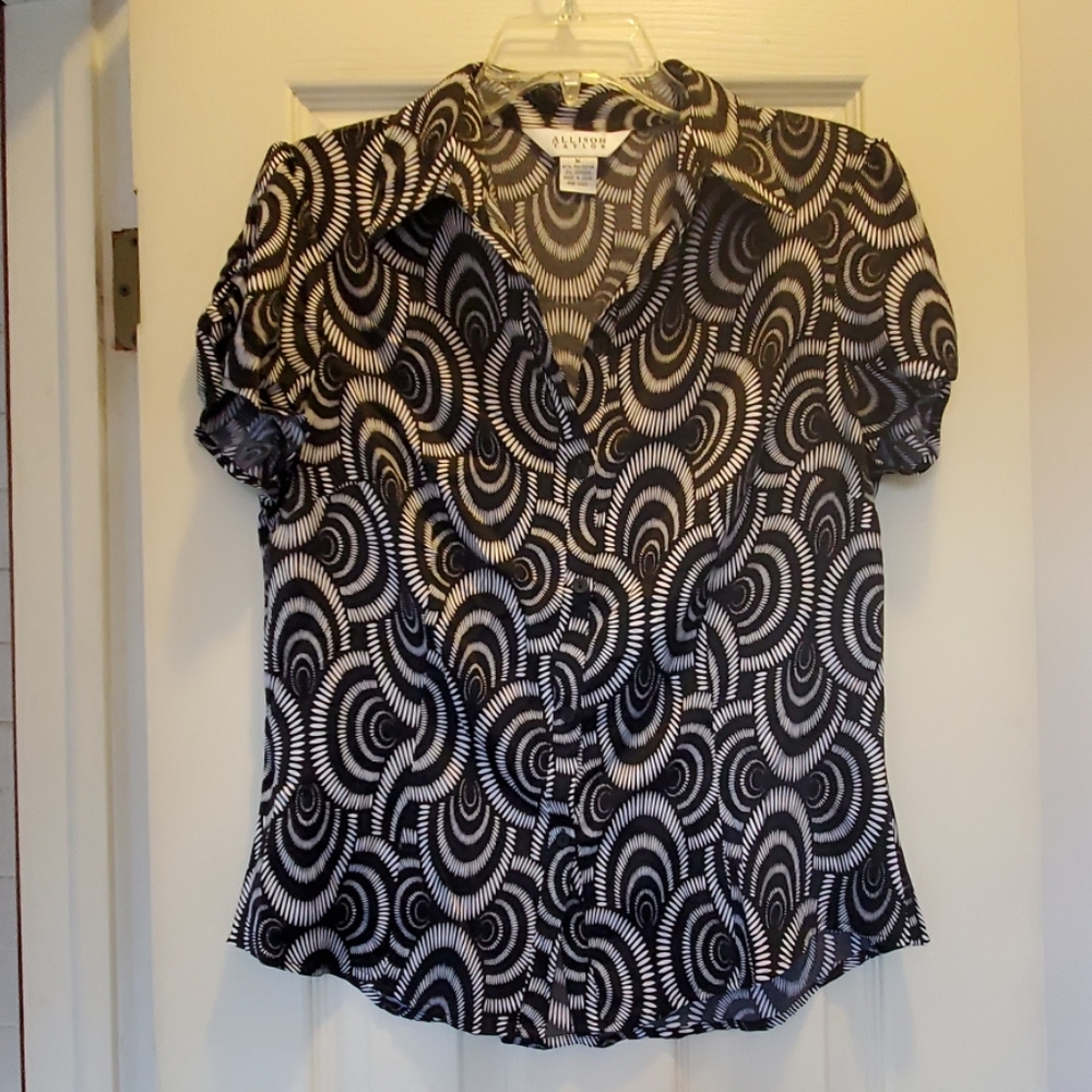 Allison Taylor black and white design print blouse
